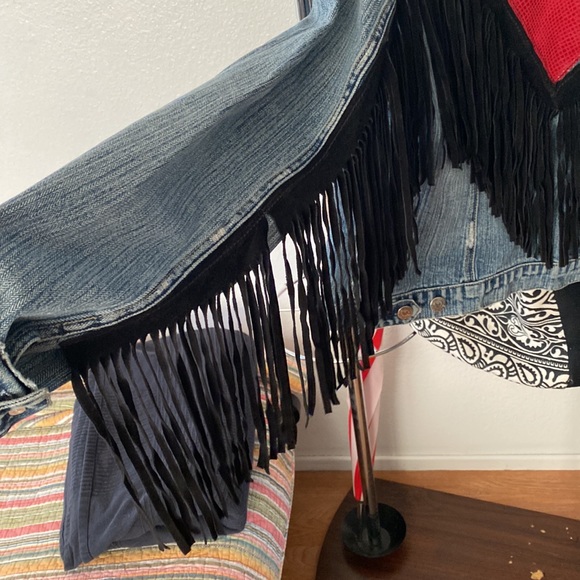 Squeeze Jean Jacket - Picture 9 of 14